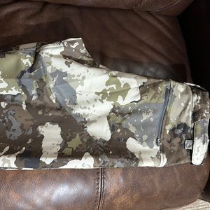 Woman’s Hunting Pants